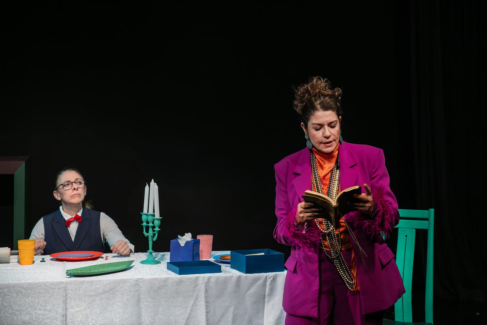 Στιγμή από την παράσταση «Τα ανυπεράσπιστα πλάσματα του Τσέχωφ» — attrACT (29)